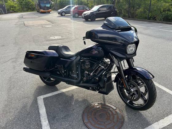 HARLEY-DAVIDSON STREET GLIDE 
